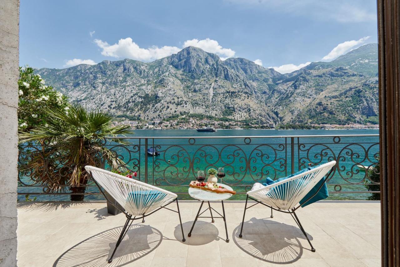 Apartment Aura With Sea View Kotor Dış mekan fotoğraf